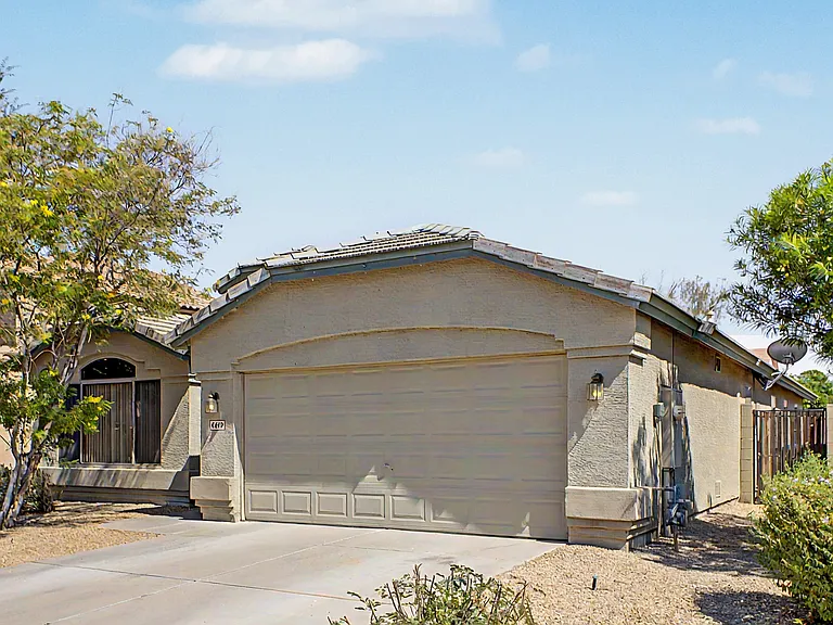 4649 E Augusta Ave — Photo 38