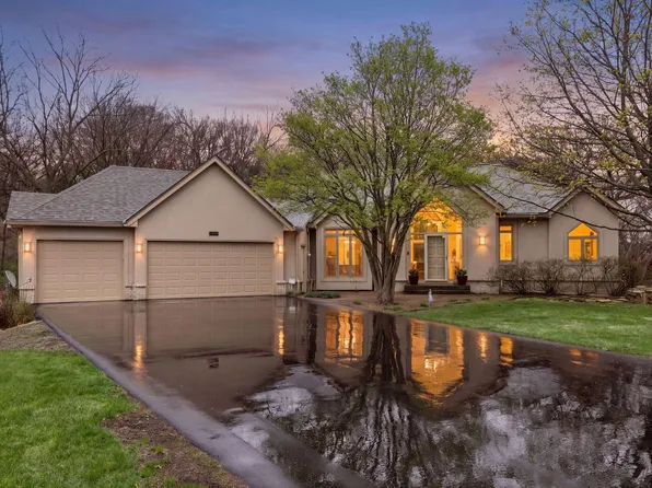 6954 Kenmare Dr, Bloomington, MN 55438