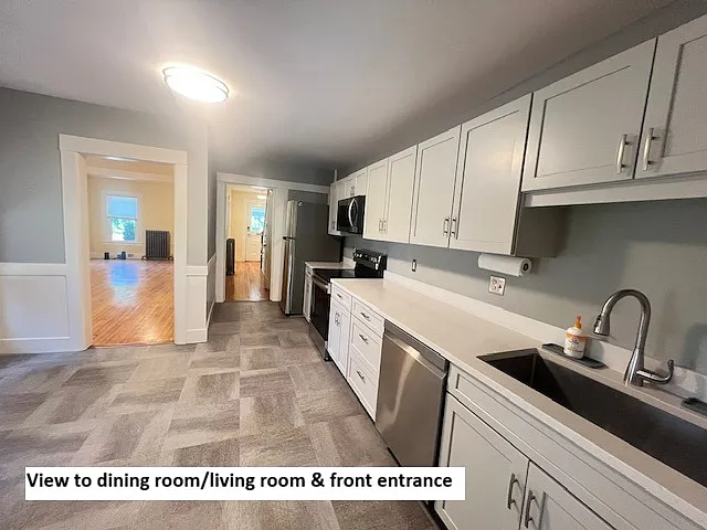 98-100 Pleasant St #98 — Photo 8