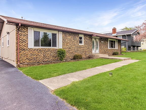 3rd image of 7348 W 83rd Pl