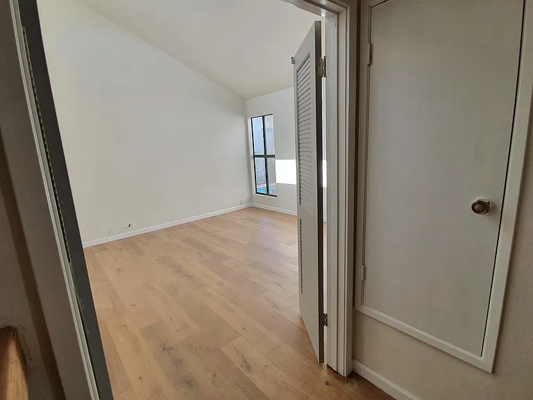 1333 Valley View Rd — Photo 18