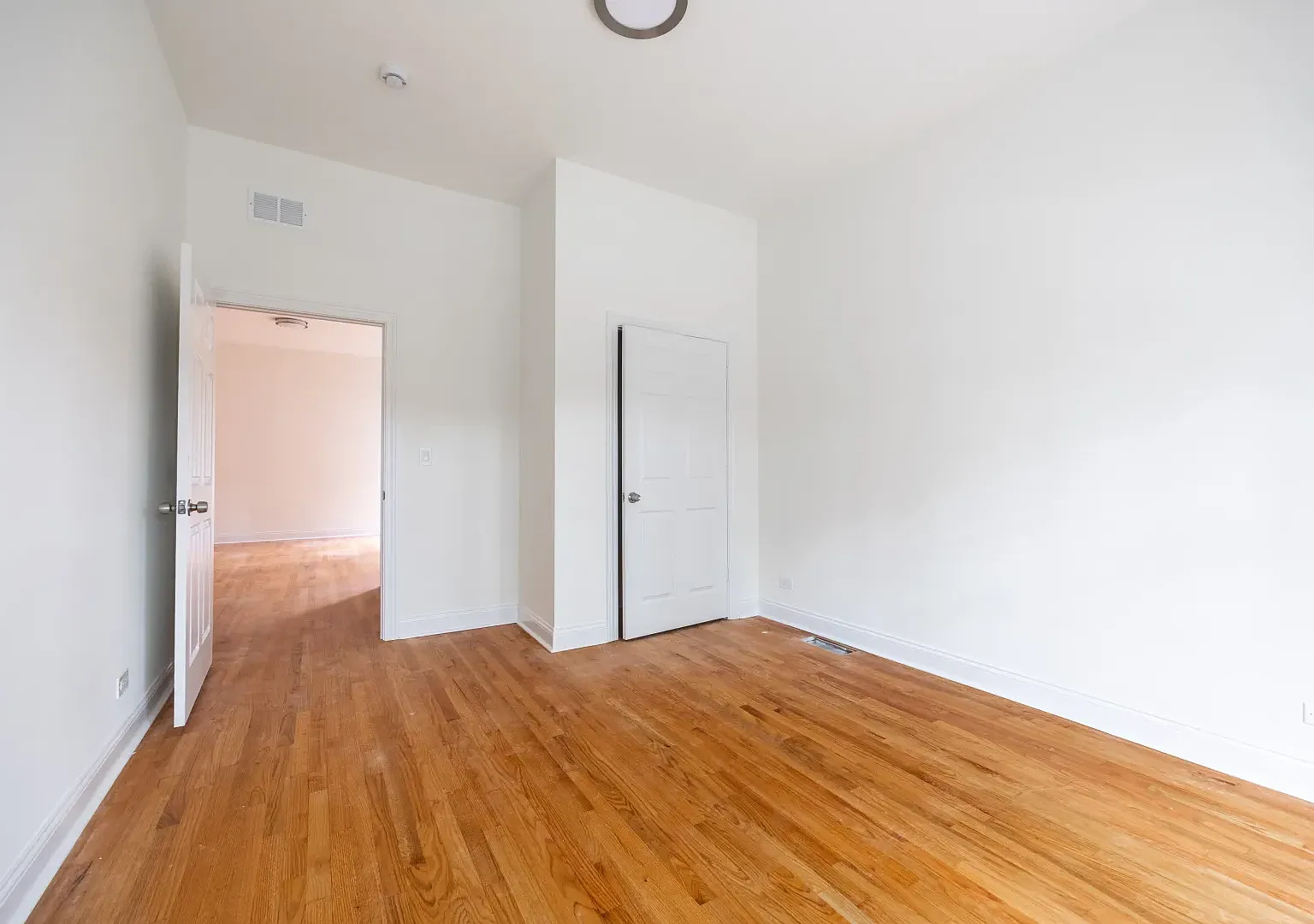 2 bed, $2,500 — Photo 4