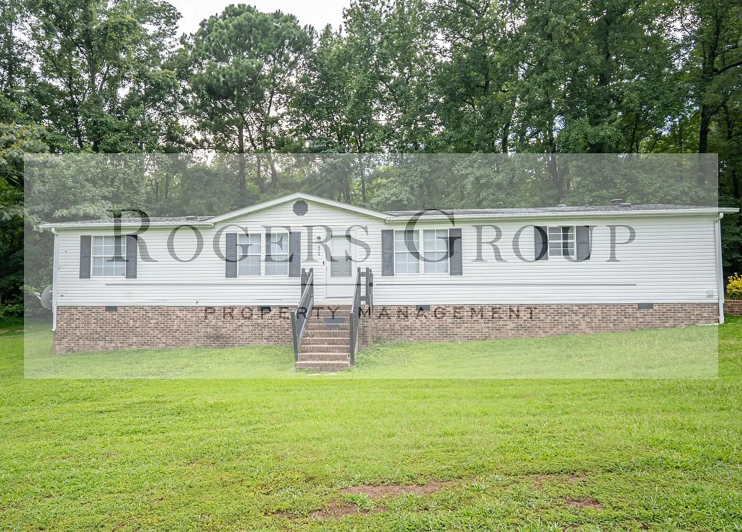 3 bed, 2.0 bath, 1716 sqft, $1,395 — Photo 1