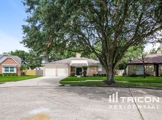 15207 Bratten Ln, Webster, TX 77598