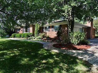 1054 Bandera Dr, Ann Arbor, MI 48103