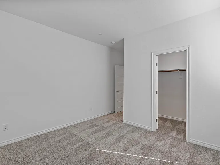 3546 Luciana Glen Ave — Photo 38