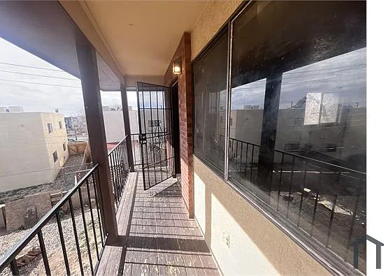 2 bed, 950 sqft, $1,099 — Photo 2