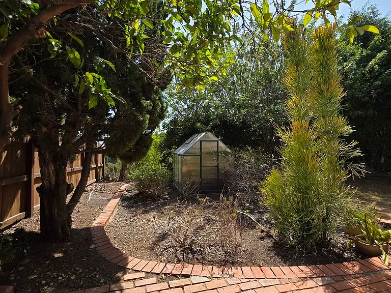 6437 Elmhurst Dr — Photo 17