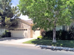 19274 Galloping Hill Rd, Apple Valley, CA 92308