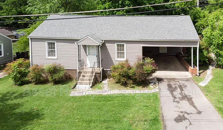 2313 Brice St — Photo 2