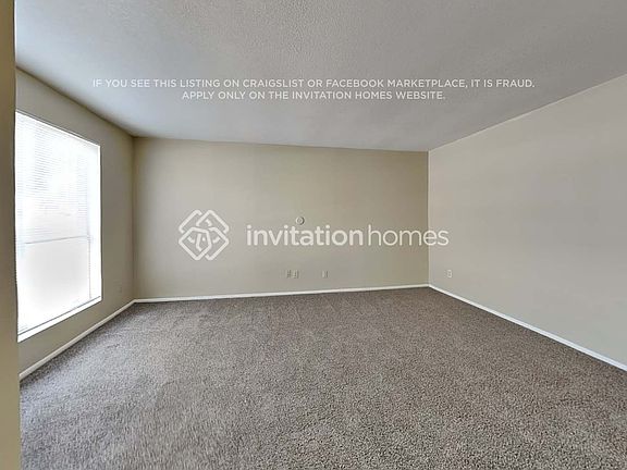 4th image of 3223 E Emelita Ave
