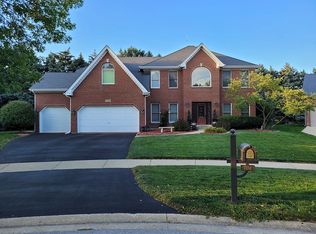 704 Hayle Ct, Naperville, IL 60540