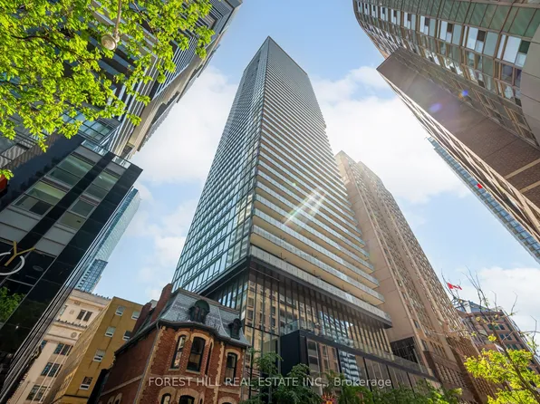 15 Grenville St #4708, Toronto, ON M4Y 0B9