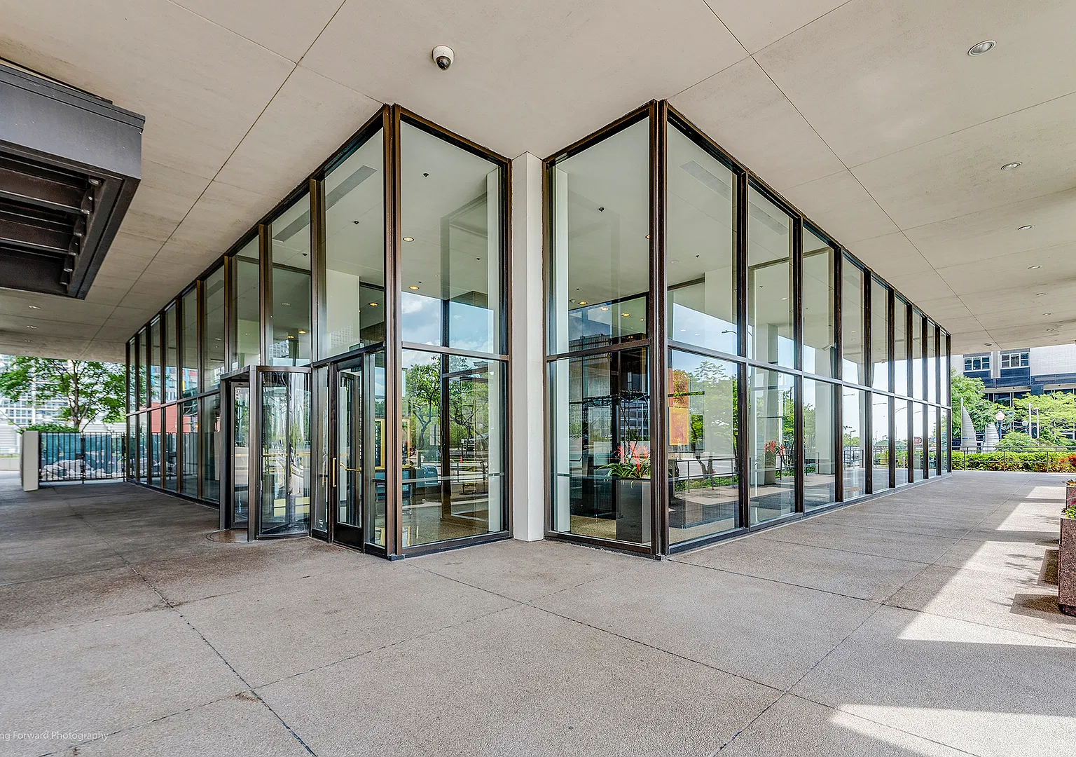 1 bed, 1.5 bath, 1001 sqft, $3,100 — Photo 2