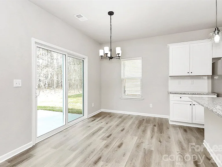 8208 Stonemere Ln — Photo 12