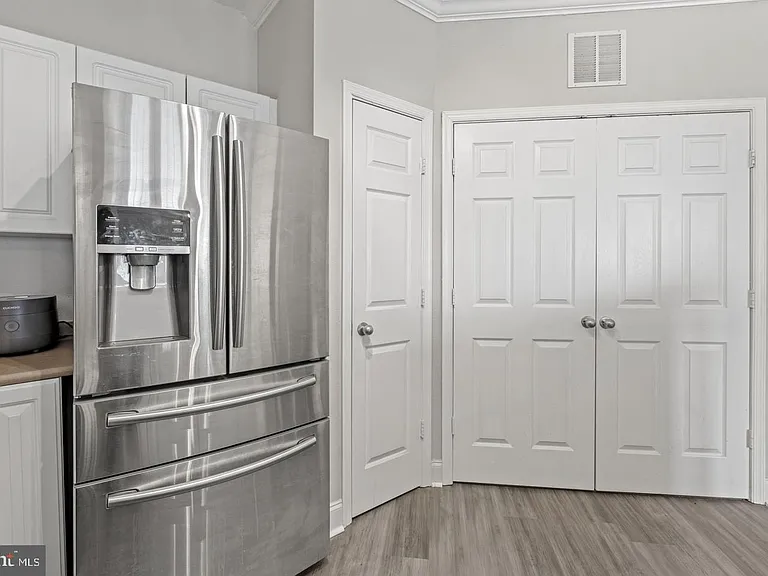 3009 Nicosh Cir #4301 — Photo 6