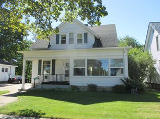 316 S 3rd St, Escanaba, MI 49829