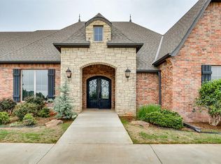 10901 Secretariat Dr, Mustang, OK 73064