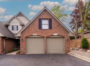1612 Michael Ct, Clawson, MI 48017