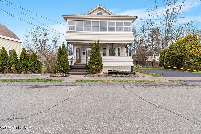 2nd image of 29 Craig Street