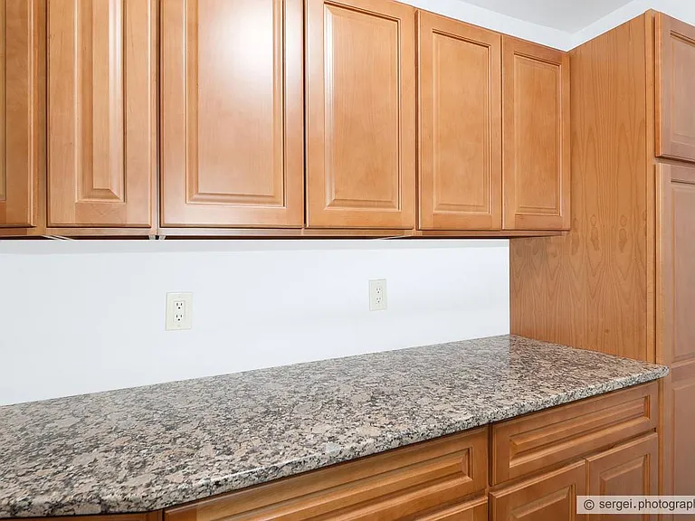 19-40 77th St #3 — Photo 8
