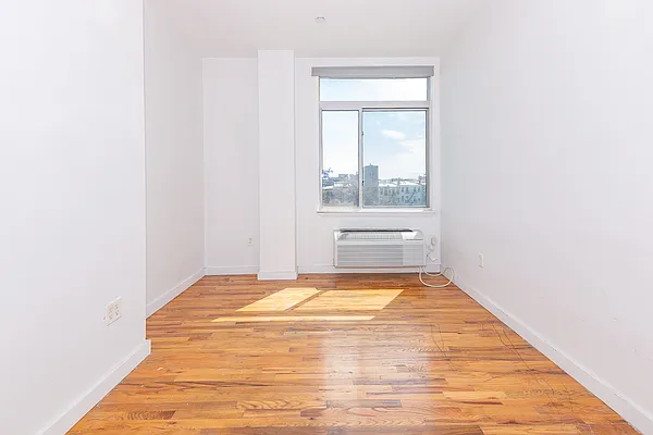 Rented by MySpaceNYC | media 4