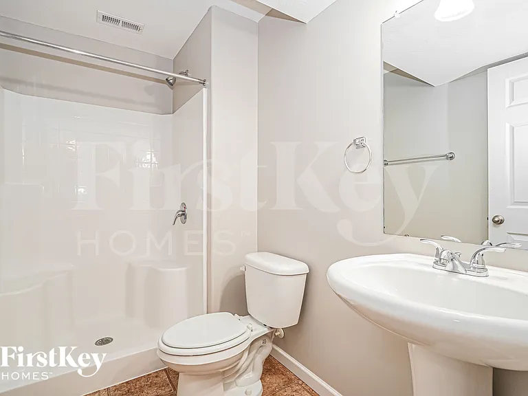 21 Hawthorne Dr — Photo 13