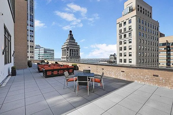 Rented by Park River | media 16