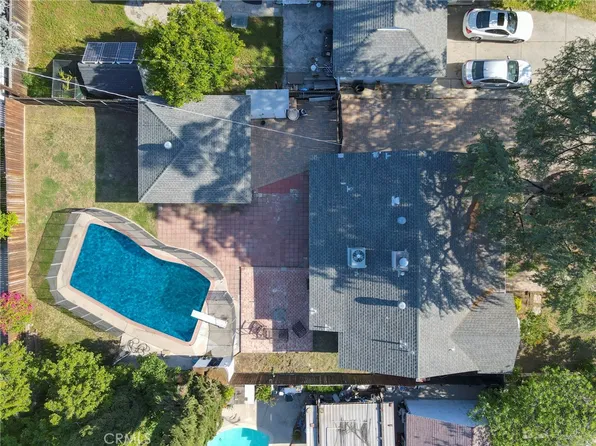 8922 Rathburn Ave, Northridge, CA 91325