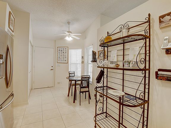 5th image of 6074 Lake Hibiscus Dr