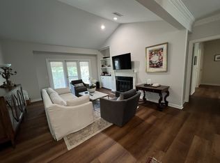 215 Westchase Dr UNIT 215, Nashville, TN 37205