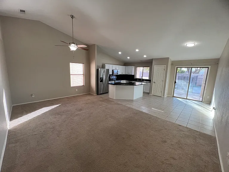 13709 W Cottonwood St — Photo 7