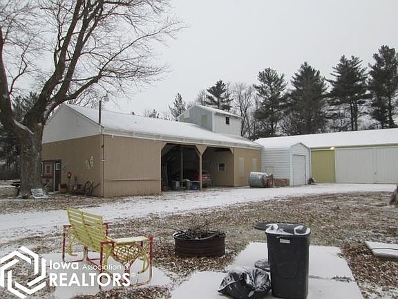 5th image of 1370 Timber Rd