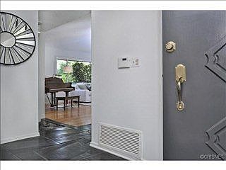 4th image of 4050 Harclare Ln