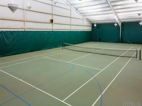 10010 Saint Joe Rd, Fort Wayne, IN 46835