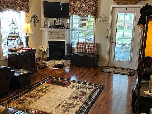 4th image of 528 Flamingo Cir