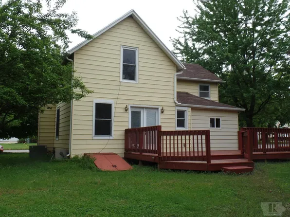 1005 Woodland Ave, Iowa Falls, IA 50126