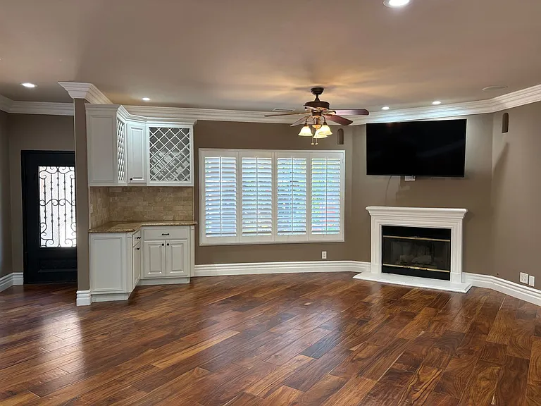 12859 Fenton Ave — Photo 11