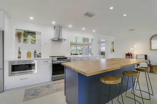 1518 Summer Ave Photo 1