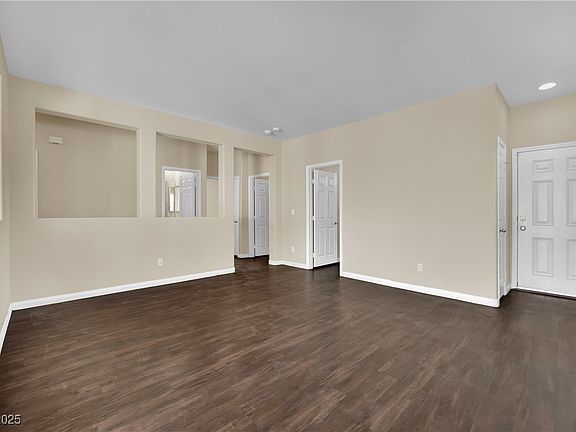 5th image of 3941 Yellow Mandarin Ave