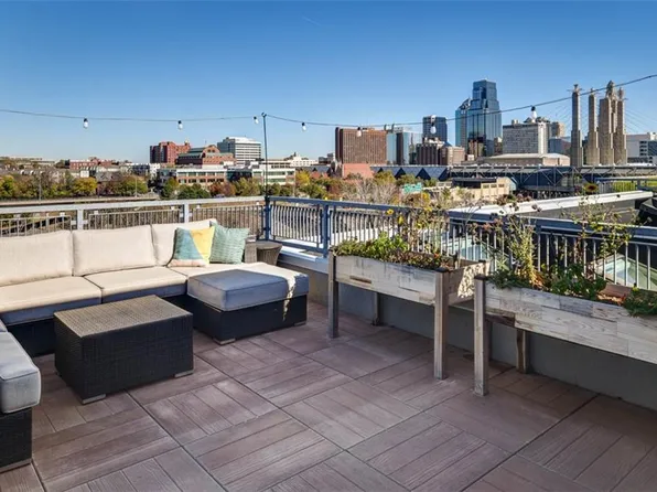 709 W 16th St, Kansas City, MO 64108