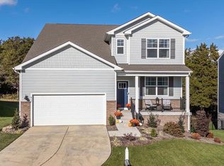 411 Stonewall Jackson Blvd, Staunton, VA 24401