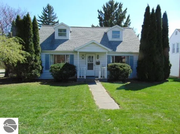 230 E Seaver St, Ithaca, MI 48847