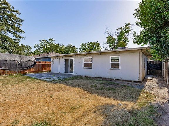 3rd image of 5441 71st St