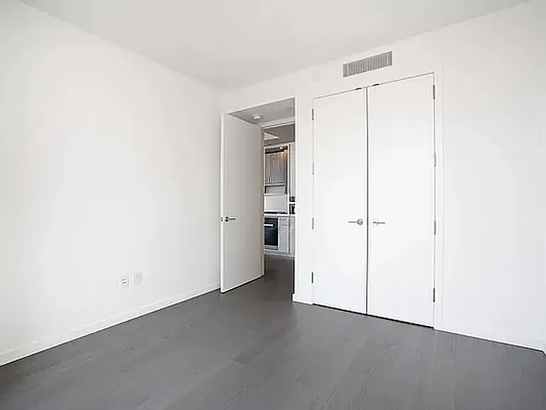 1 City Point #57F — Photo 6