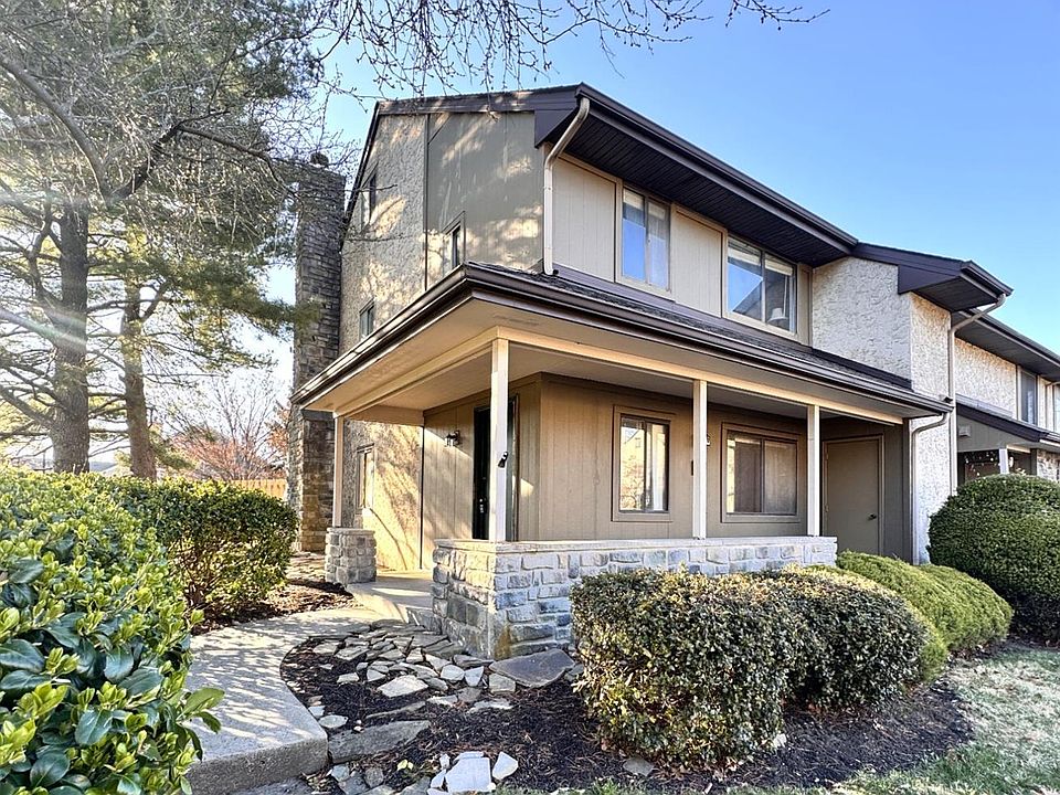1st image of 151 Hampshire Dr