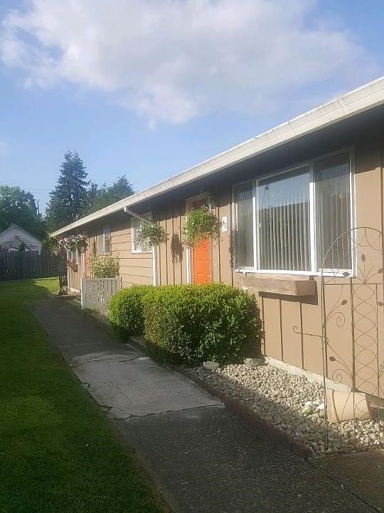 1st image of 161 & 163 134th St E