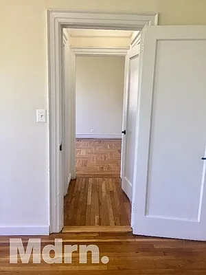 Rented by Mdrn Residential | media 4