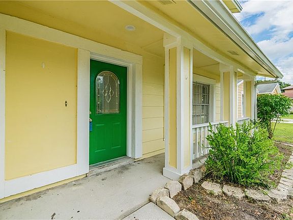 5th image of 1765 Lakeview Village Dr