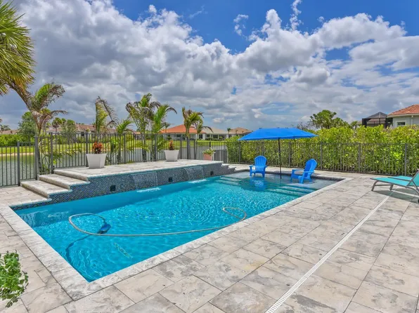 8653 SW Carrara Way, Port St Lucie, FL 34987